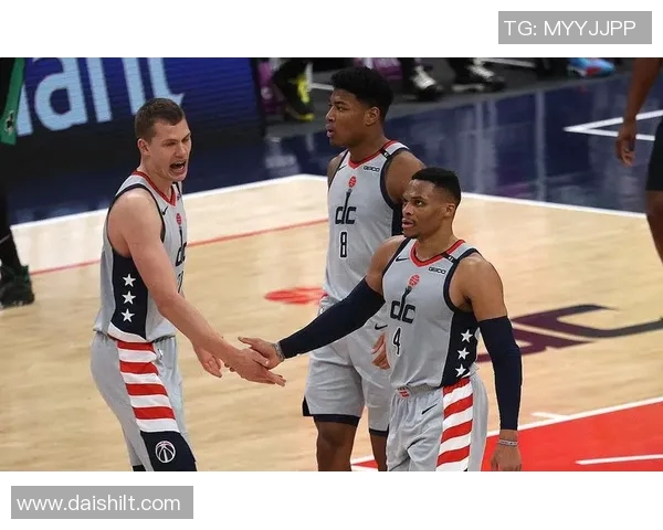 勇士与热火对决分析大小分走势及投注策略探讨 勇士与热火对决分析大小分走势及投注策略探讨